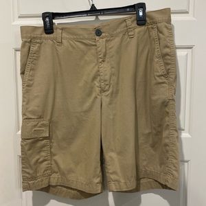 Columbia men’s khaki shorts